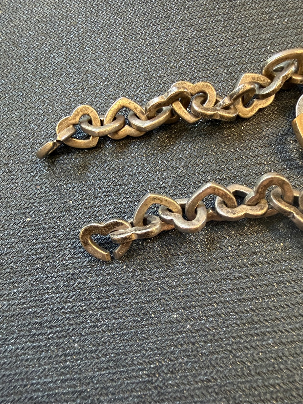 Tiffany & Co. Heart Link Bracelet in Dark Silver Tone - Picture 2 of 4